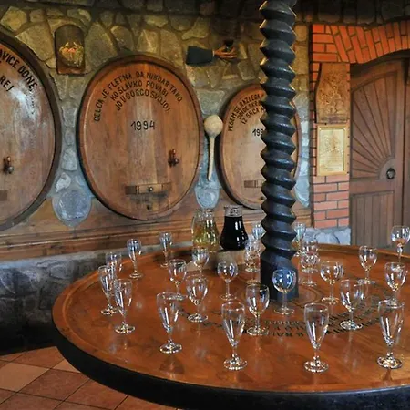 Velbana Gorca Apartman Virstanj