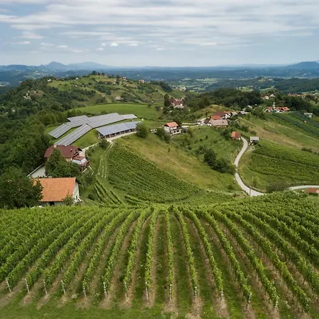 Velbana Gorca شقة *